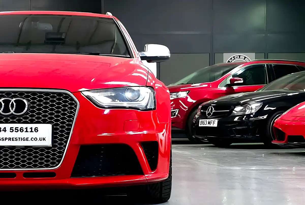 Used 2013 Audi RS4 Avant Red - Interior and Exterior details 10