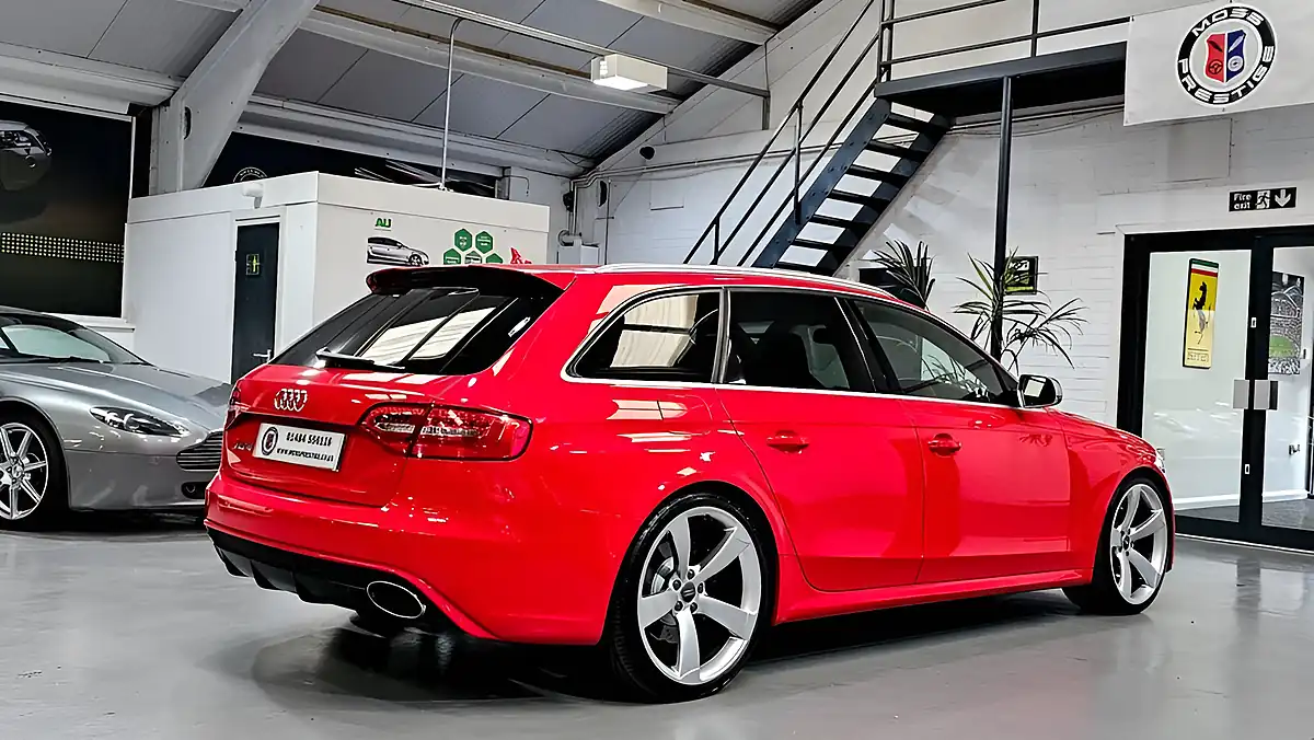 Used 2013 Audi RS4 Avant Red - Interior and Exterior details 13