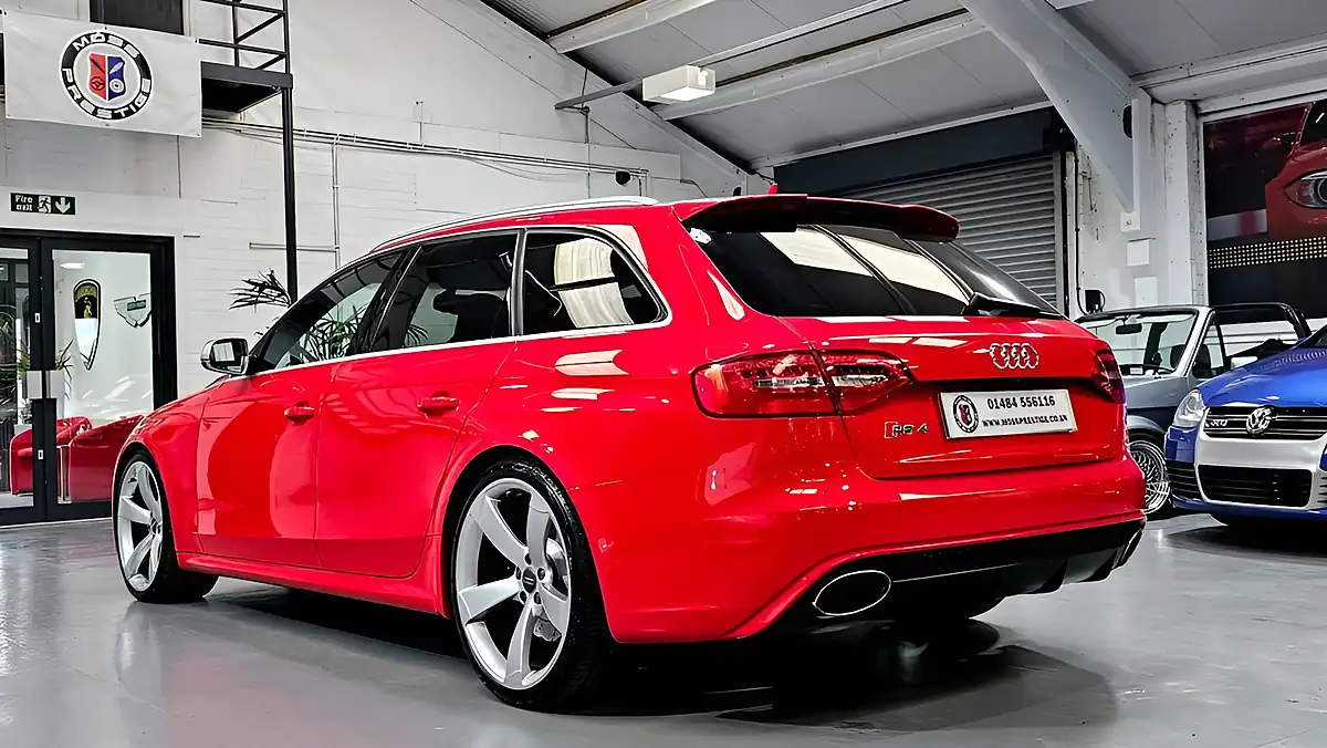 Used 2013 Audi RS4 Avant Red - Interior and Exterior details 9