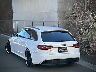 Used 2013 Audi RS4 Avant White - Interior and Exterior details 10