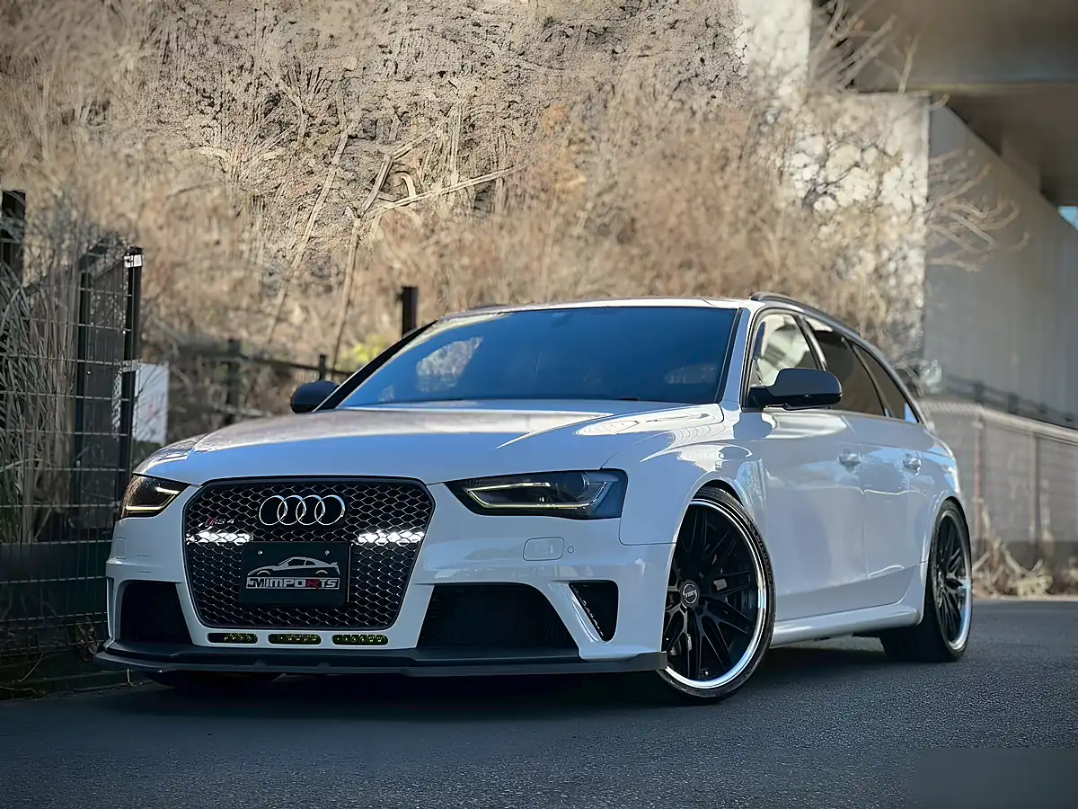 Used 2013 Audi RS4 Avant White - Interior and Exterior details 2