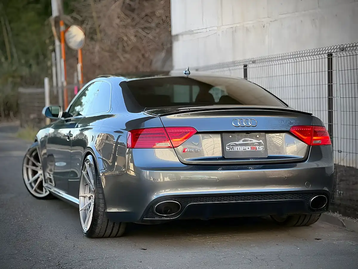 Used 2013 Audi RS5 Fully Loaded Daytona Grey - Interior and Exterior details 11
