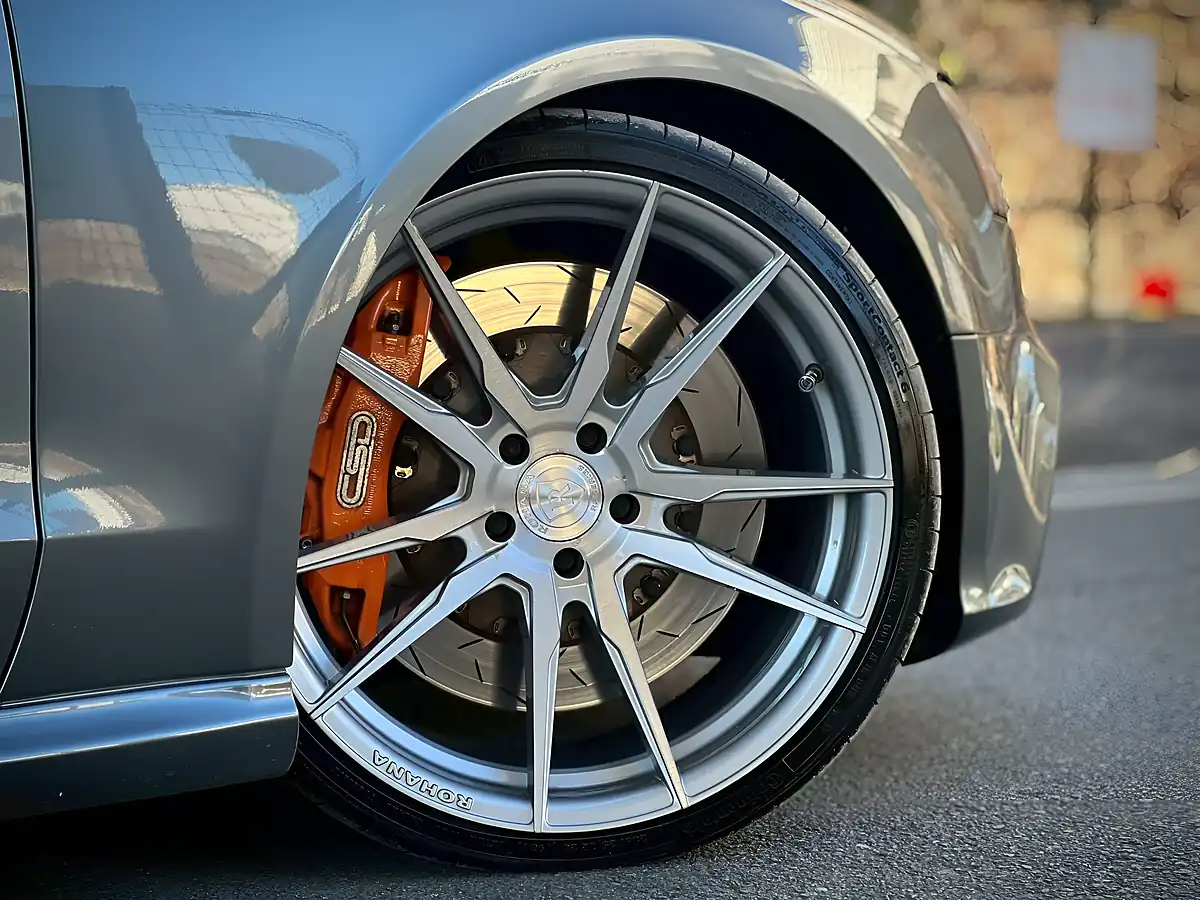 Used 2013 Audi RS5 Fully Loaded Daytona Grey - Interior and Exterior details 17