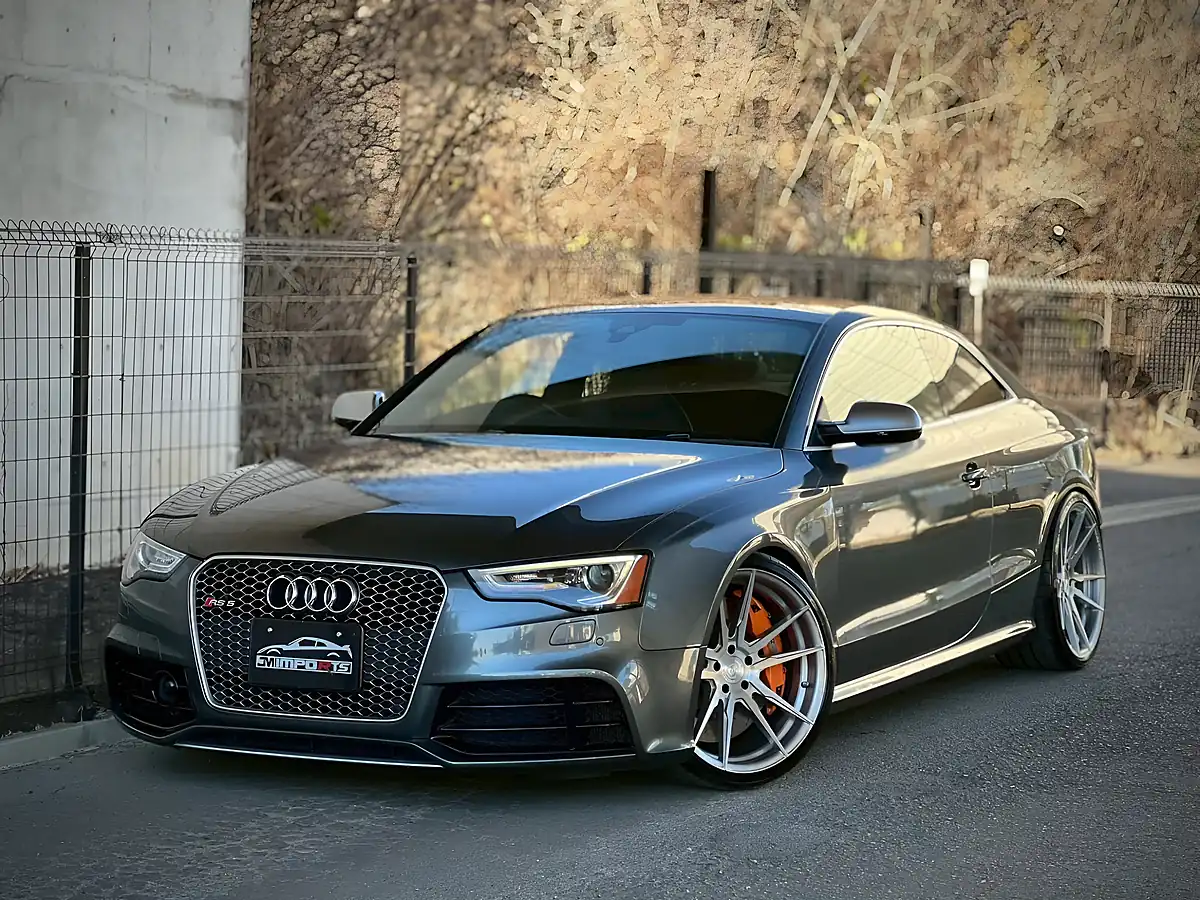 Used 2013 Audi RS5 Fully Loaded Daytona Grey - Interior and Exterior details 2