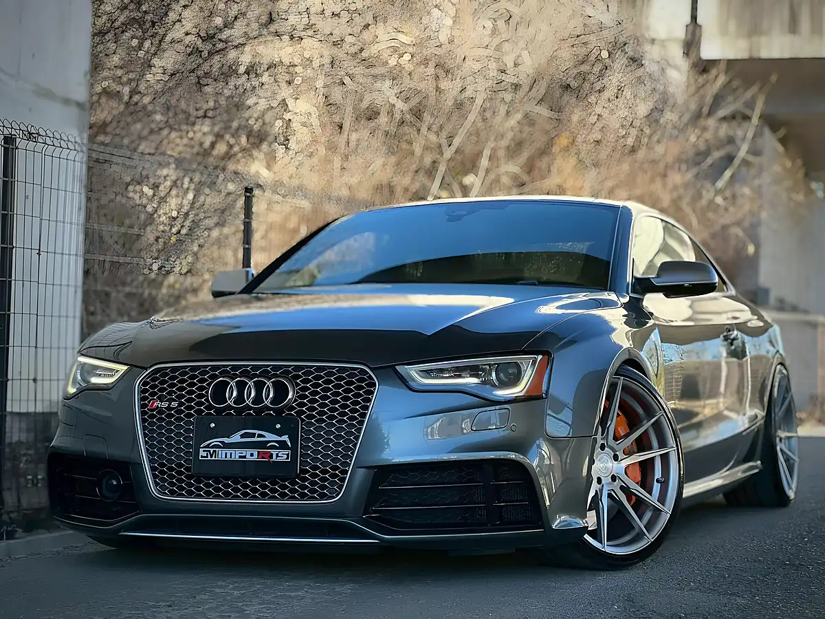 Used 2013 Audi RS5 Fully Loaded Daytona Grey - Interior and Exterior details 6