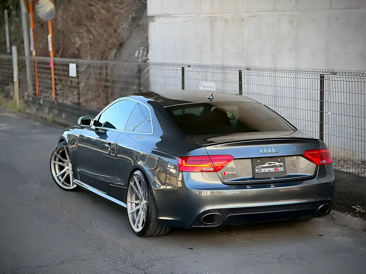 Used 2013 Audi RS5 Fully Loaded Daytona Grey - Interior and Exterior details 7