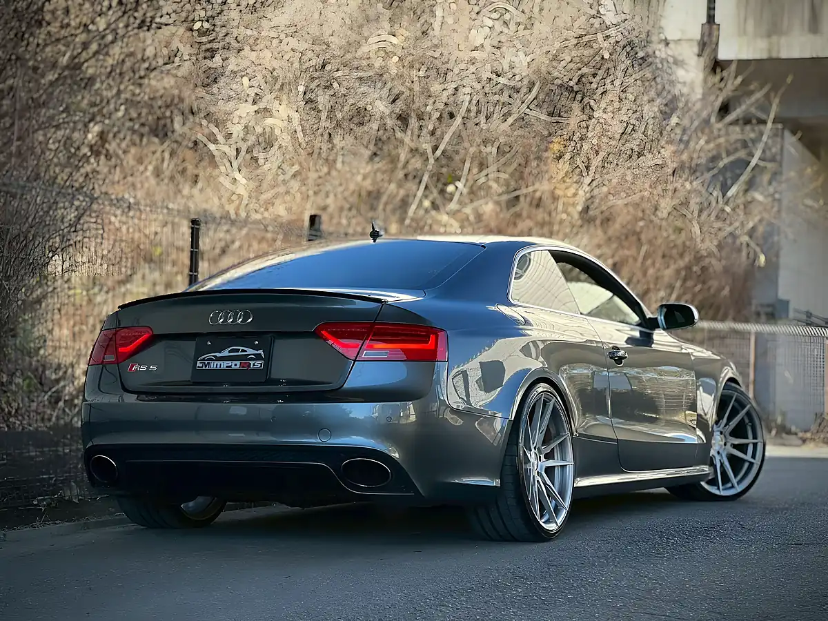 Used 2013 Audi RS5 Fully Loaded Daytona Grey - Interior and Exterior details 8