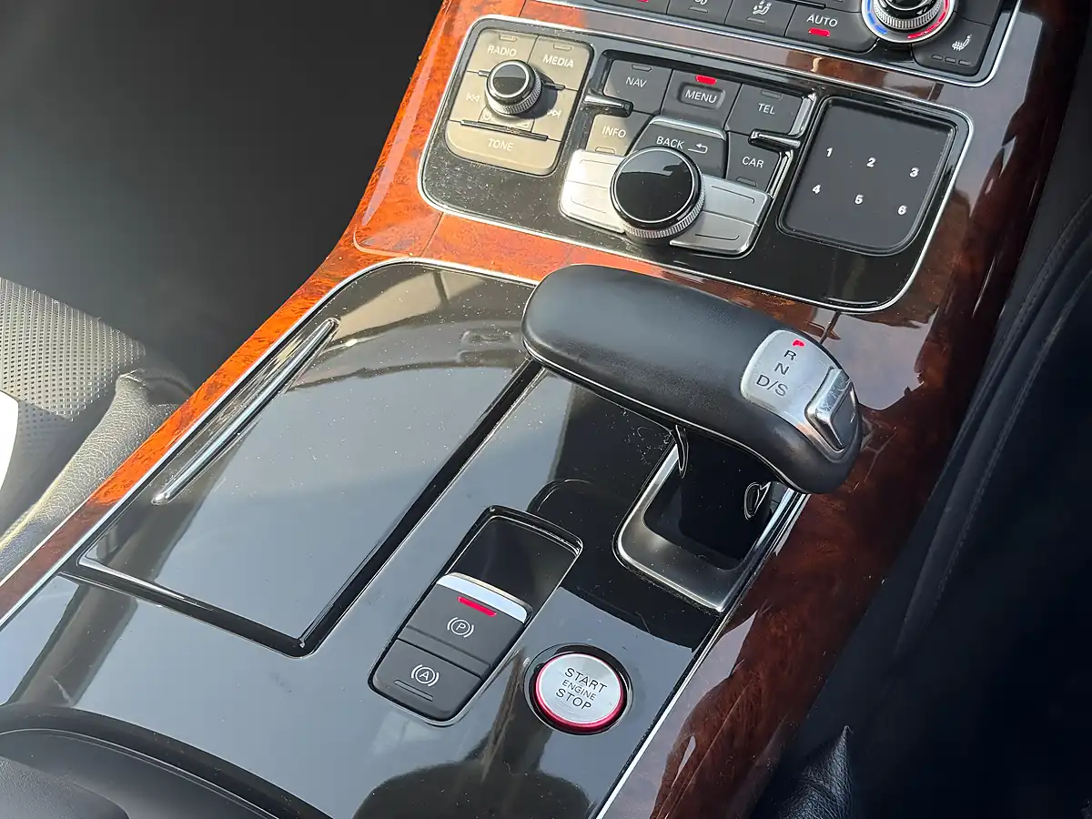 Used 2013 Audi S8 White - Interior and Exterior details 15