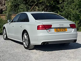 Used 2013 Audi S8 White - Interior and Exterior details 7