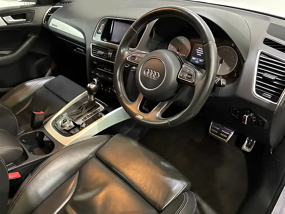 Used 2013 Audi SQ5 White - Interior and Exterior details 3