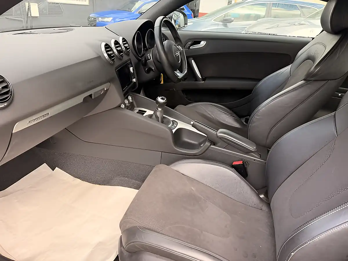 Used 2013 Audi Tt Black Edition White - Interior and Exterior details 12