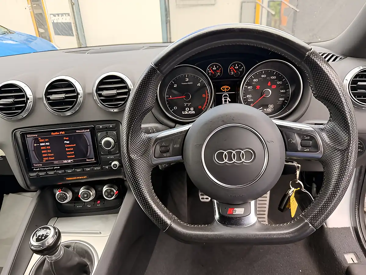 Used 2013 Audi Tt Black Edition White - Interior and Exterior details 14
