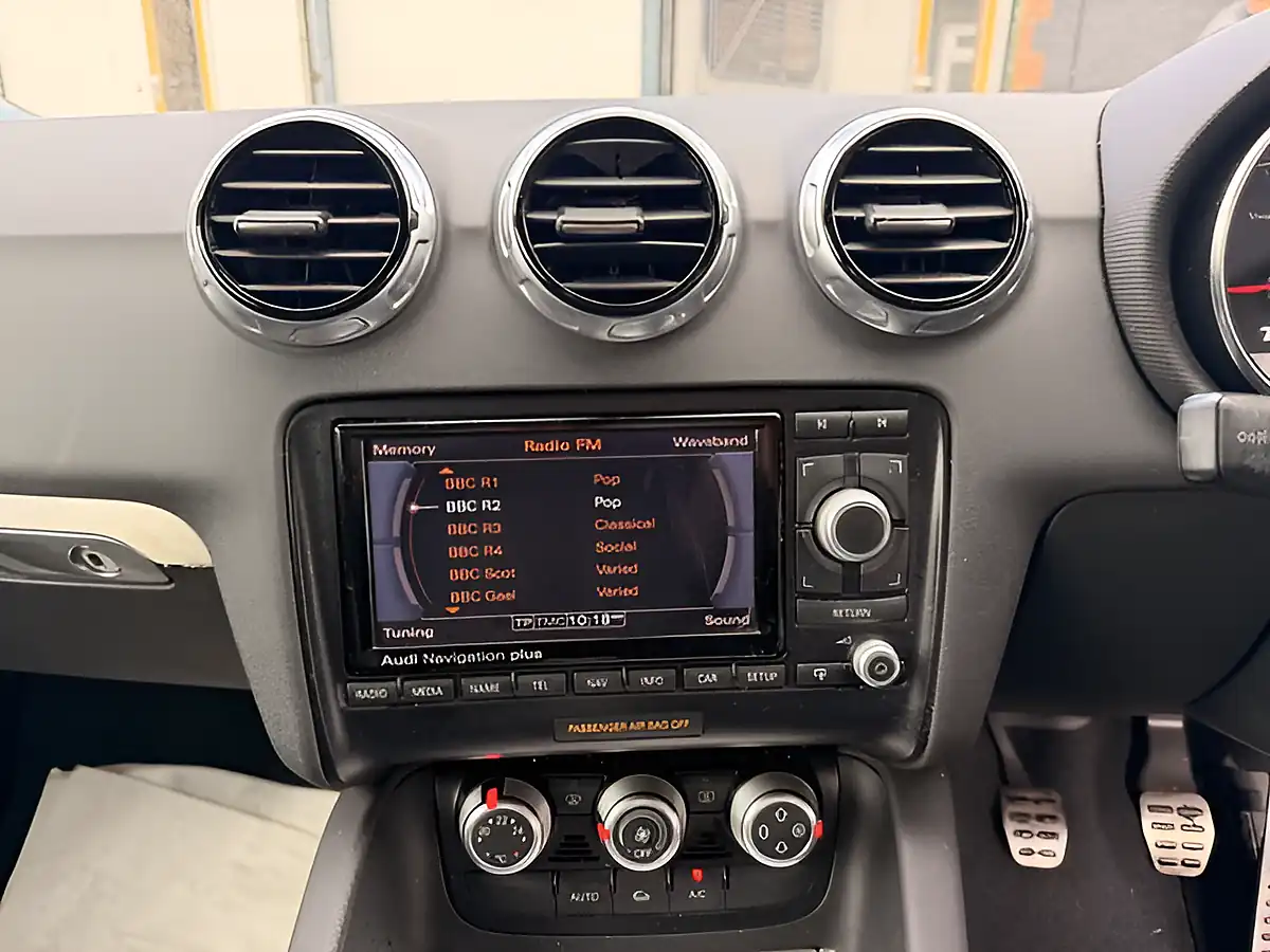 Used 2013 Audi Tt Black Edition White - Interior and Exterior details 15