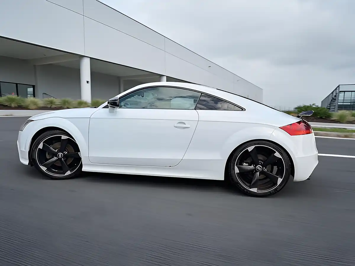 Used 2013 Audi Tt Black Edition White - Interior and Exterior details 3