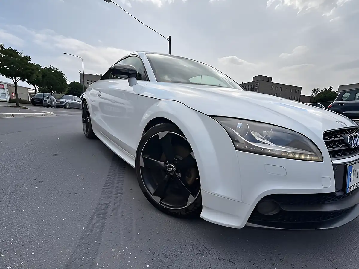 Used 2013 Audi Tt Black Edition White - Interior and Exterior details 5