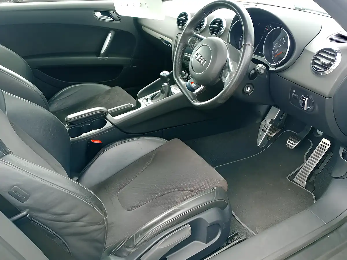 Used 2013 Audi Tt Black Edition White - Interior and Exterior details 19