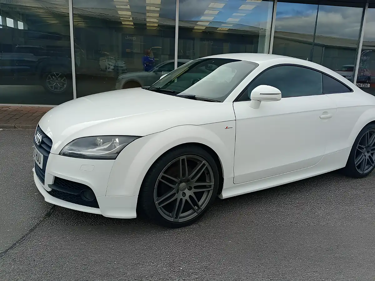 Used 2013 Audi Tt Black Edition White - Interior and Exterior details 5