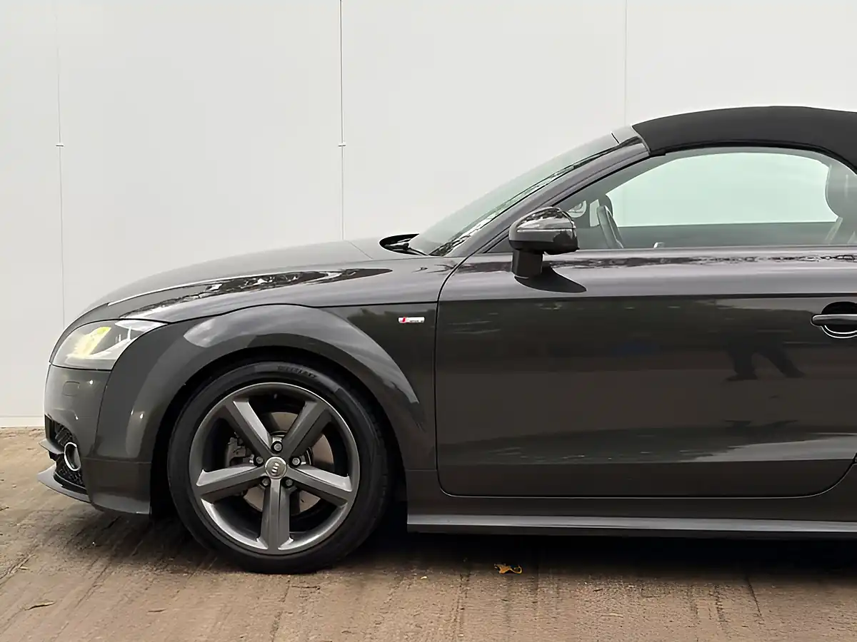 Used 2013 Audi Tt S Line Brilliant Black - Interior and Exterior details 17