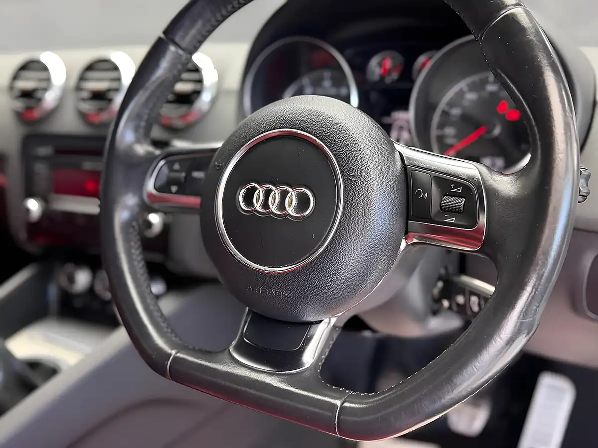 Used 2013 Audi Tt Sport White - Interior and Exterior details 15