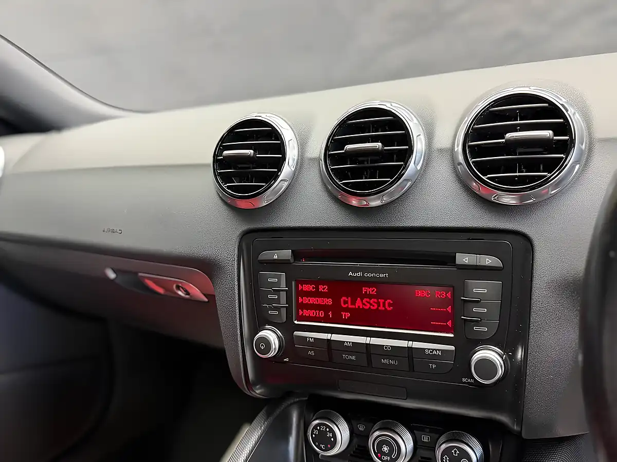 Used 2013 Audi Tt Sport White - Interior and Exterior details 17
