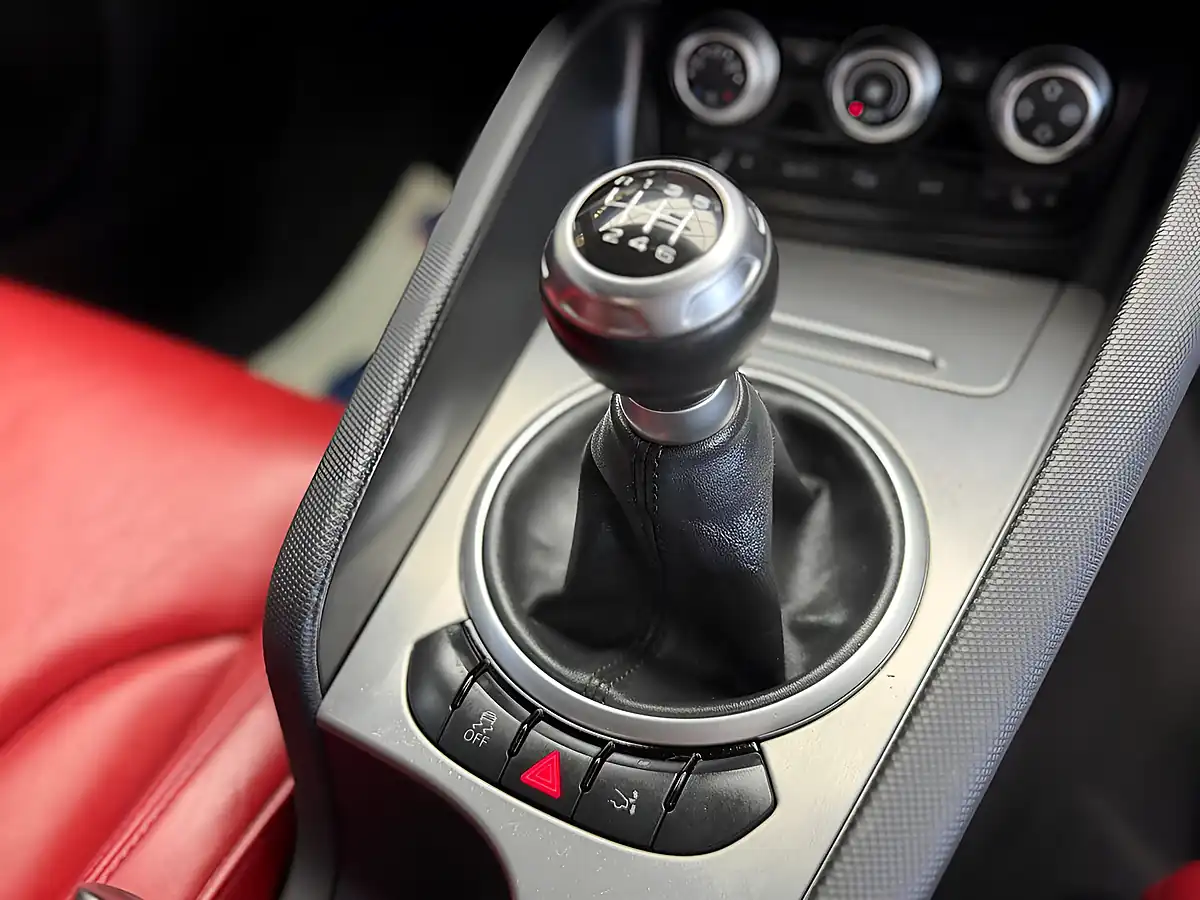 Used 2013 Audi Tt Sport White - Interior and Exterior details 19