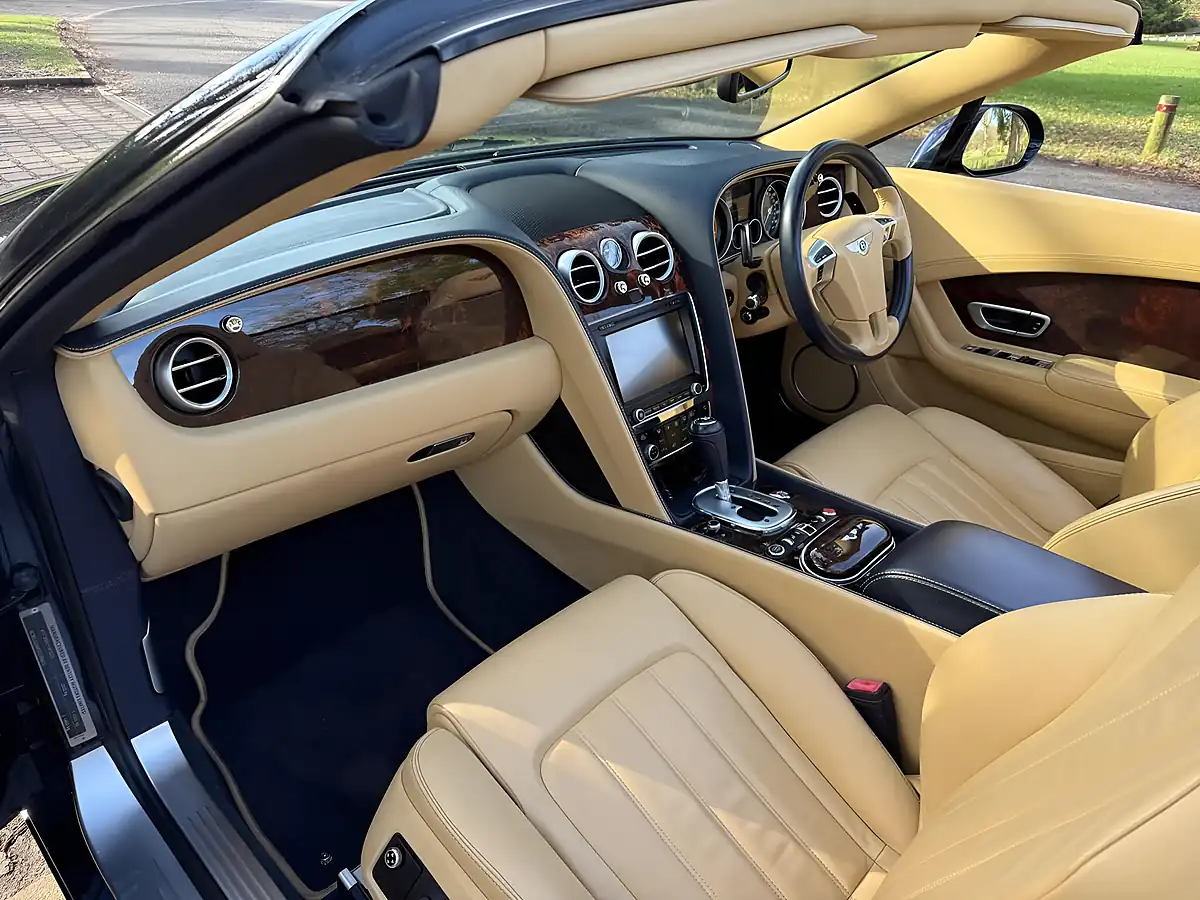 Used 2013 Bentley Continental Gtc Blue - Interior and Exterior details 11