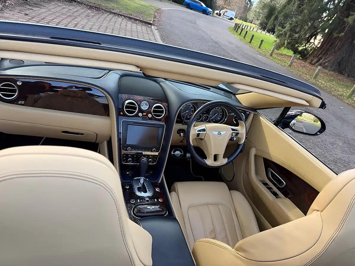 Used 2013 Bentley Continental Gtc Blue - Interior and Exterior details 16