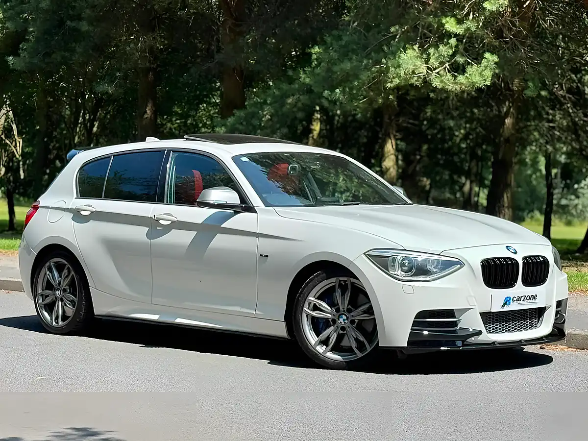 Used 2013 BMW 1 Series M Performance White - Interior and Exterior details 19