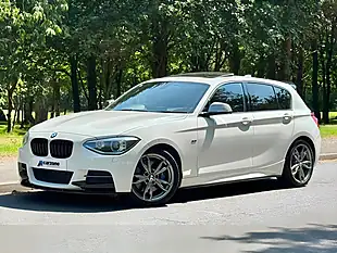 Used 2013 BMW 1 Series M Performance White - Interior and Exterior details 6