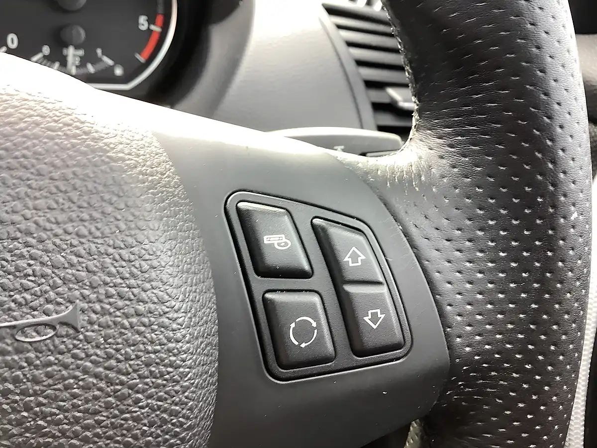 Used 2013 BMW 1 Series M Sport Alpine White - Interior and Exterior details 16