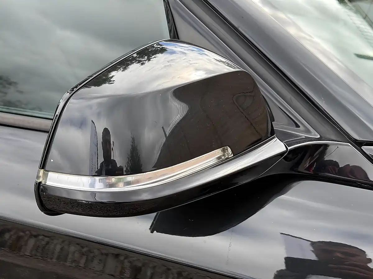 Used 2013 BMW 1 Series M Sport Black - Interior and Exterior details 16