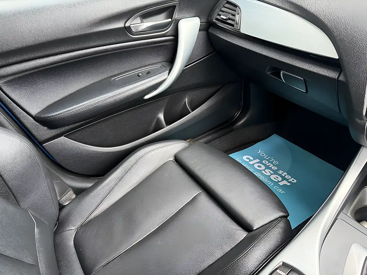 Used 2013 BMW 1 Series M Sport Blue - Interior and Exterior details 17