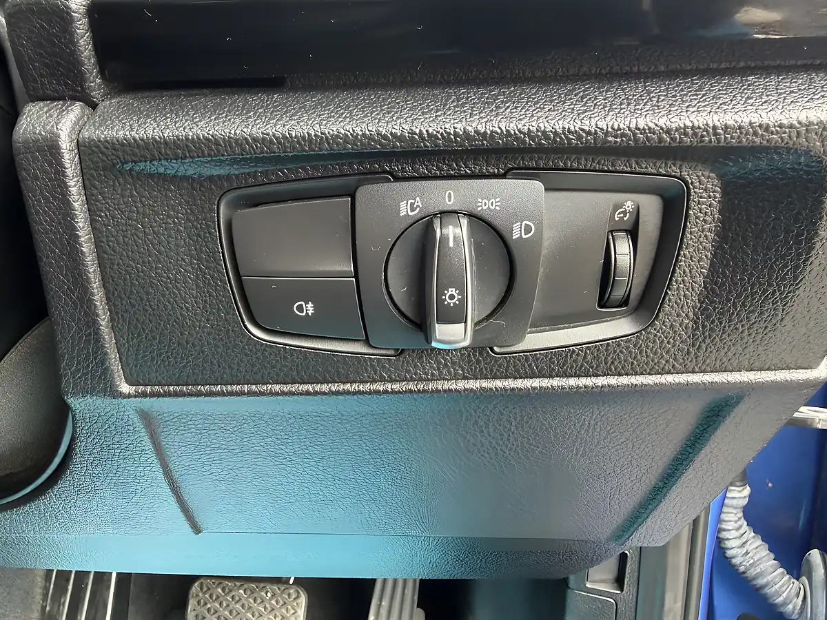 Used 2013 BMW 1 Series M Sport Blue - Interior and Exterior details 18