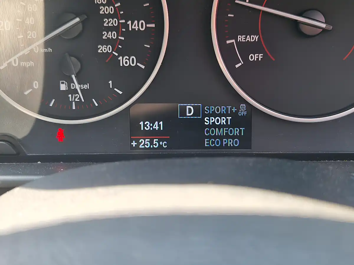 Used 2013 BMW 1 Series M Sport Blue - Interior and Exterior details 13