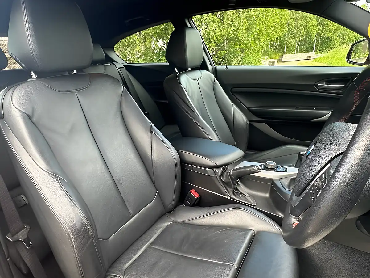 Used 2013 BMW 1 Series M Sport Orange - Interior and Exterior details 19