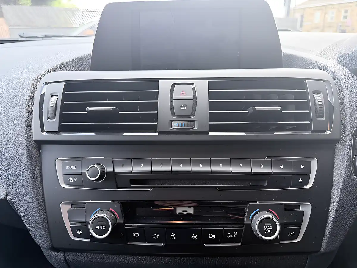 Used 2013 BMW 1 Series M Sport White - Interior and Exterior details 16