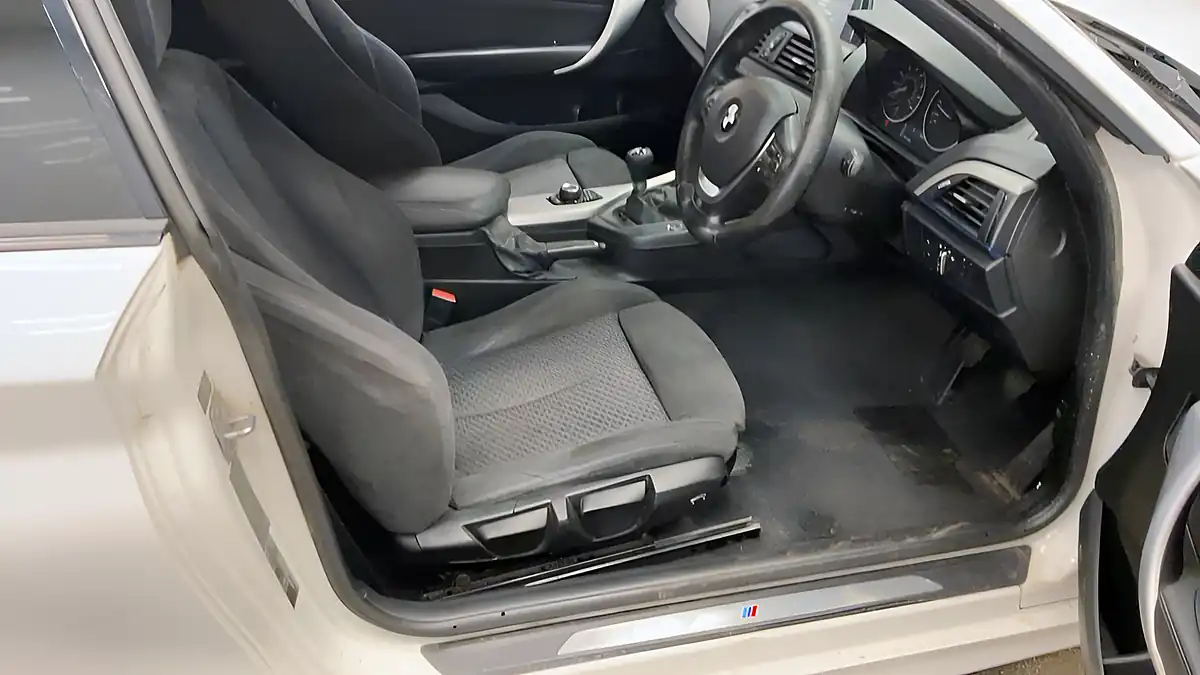 Used 2013 BMW 1 Series M Sport White - Interior and Exterior details 10