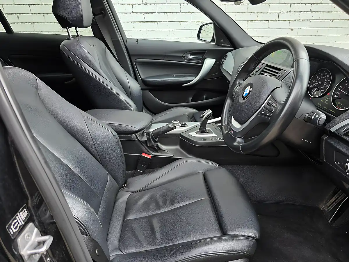 Used 2013 BMW 1 Series M135i Black - Interior and Exterior details 13