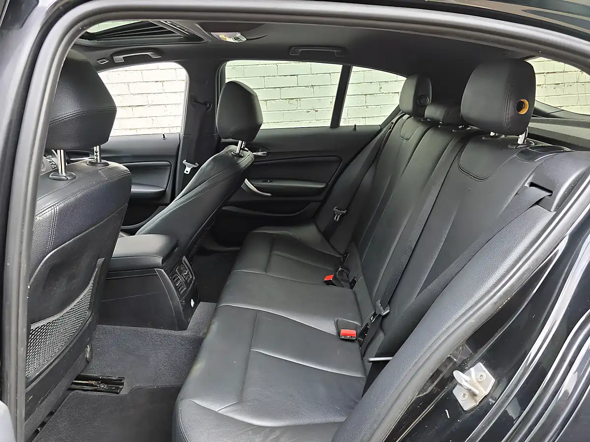 Used 2013 BMW 1 Series M135i Black - Interior and Exterior details 16