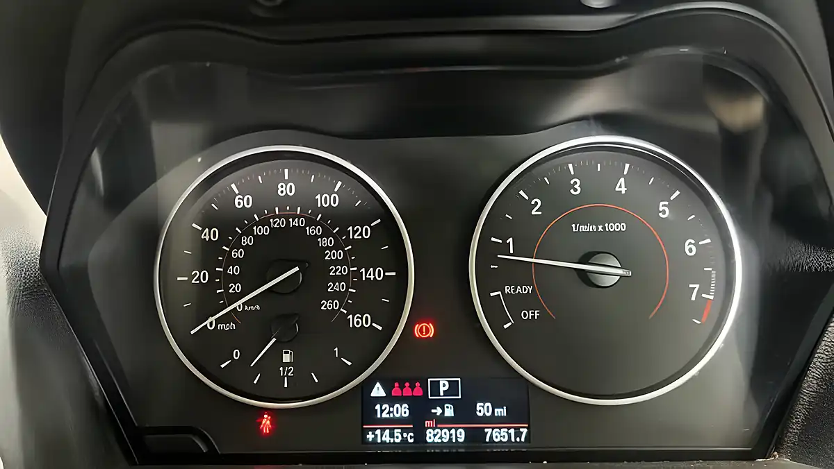 Used 2013 BMW 1 Series M135i Blue - Interior and Exterior details 9