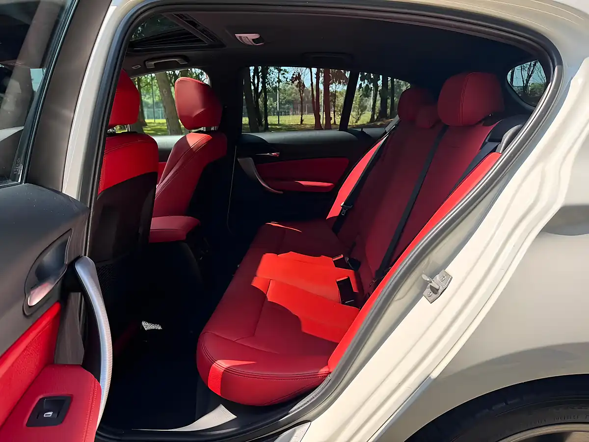 Used 2013 BMW 1 Series M135i White - Interior and Exterior details 11
