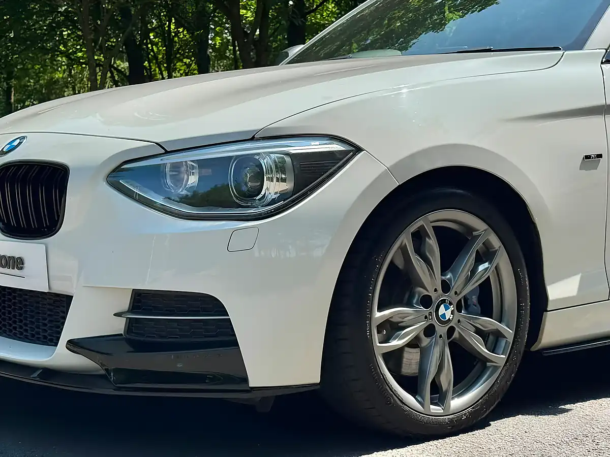 Used 2013 BMW 1 Series M135i White - Interior and Exterior details 4