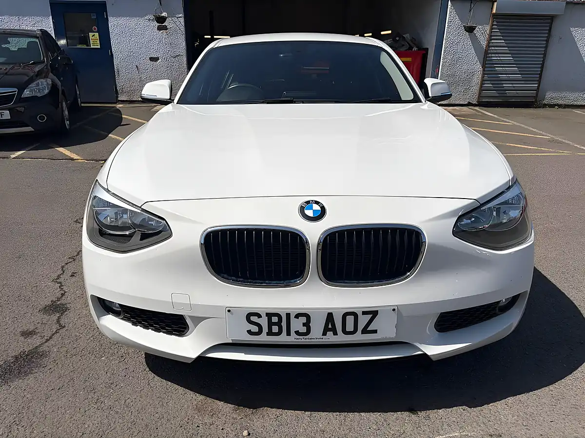 Used 2013 BMW 1 Series Se White - Interior and Exterior details 4