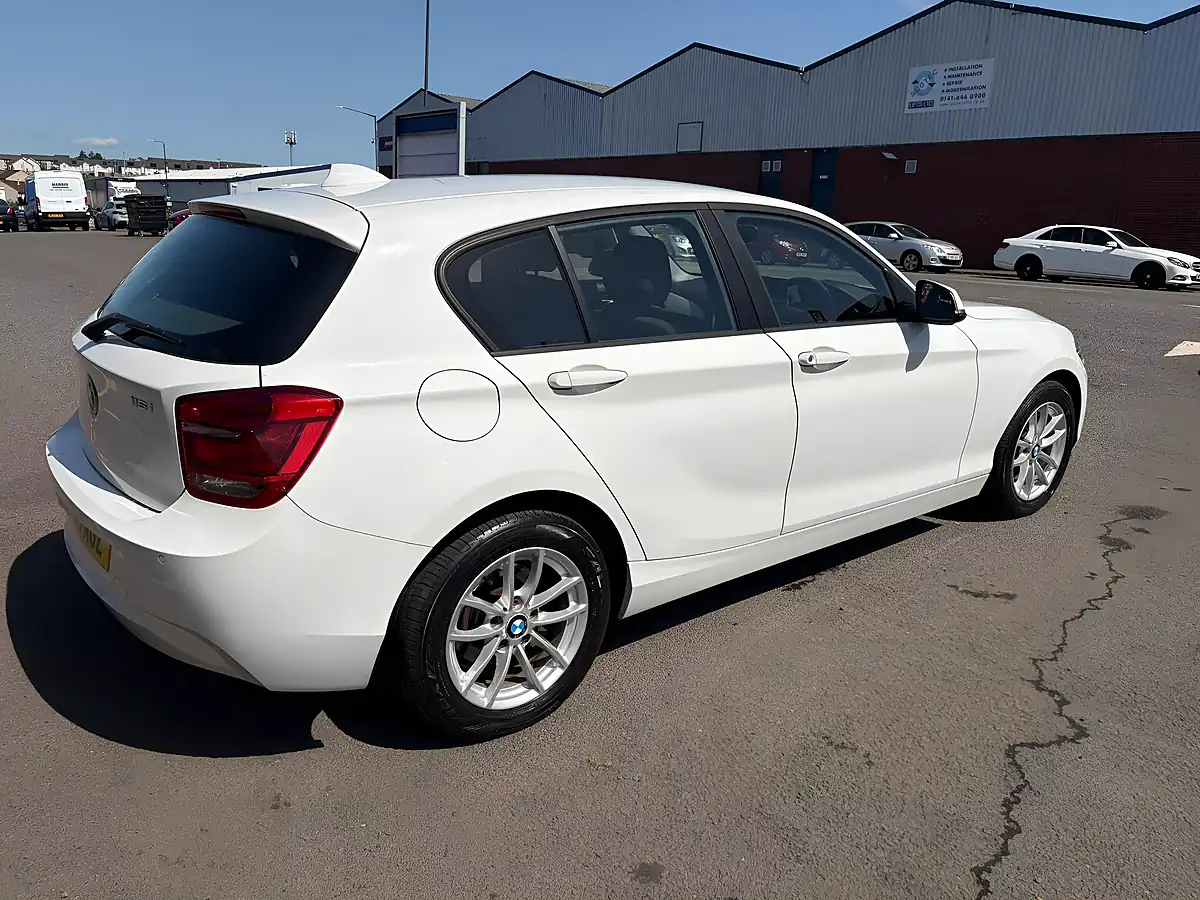 Used 2013 BMW 1 Series Se White - Interior and Exterior details 6