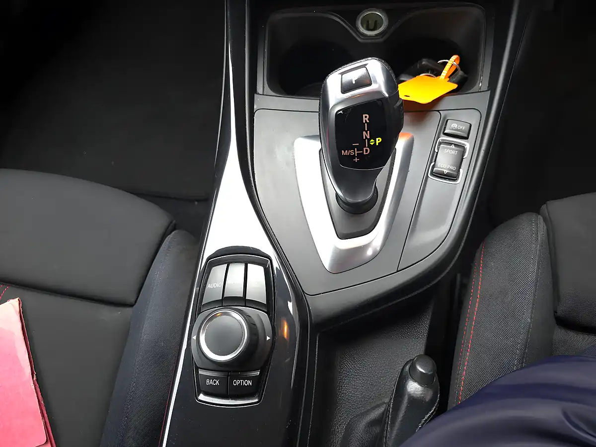 Used 2013 BMW 1 Series Sport Blue - Interior and Exterior details 10