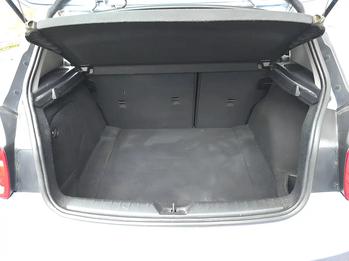 Used 2013 BMW 1 Series Sport Blue - Interior and Exterior details 12