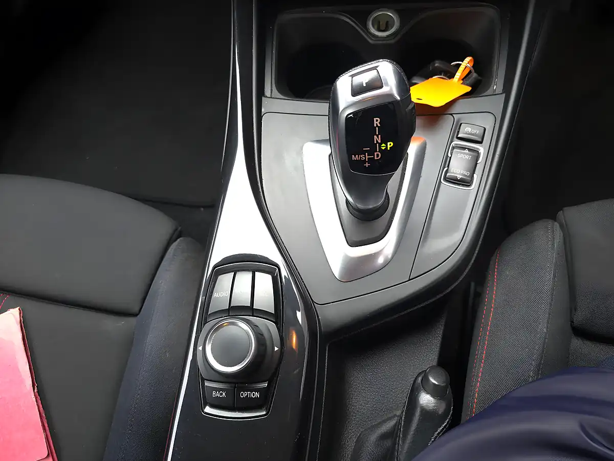 Used 2013 BMW 1 Series Sport Blue - Interior and Exterior details 17