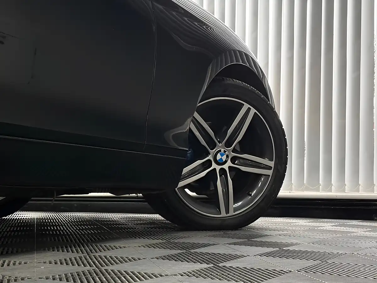 Used 2013 BMW 1 Series Sport Jet Black - Interior and Exterior details 10