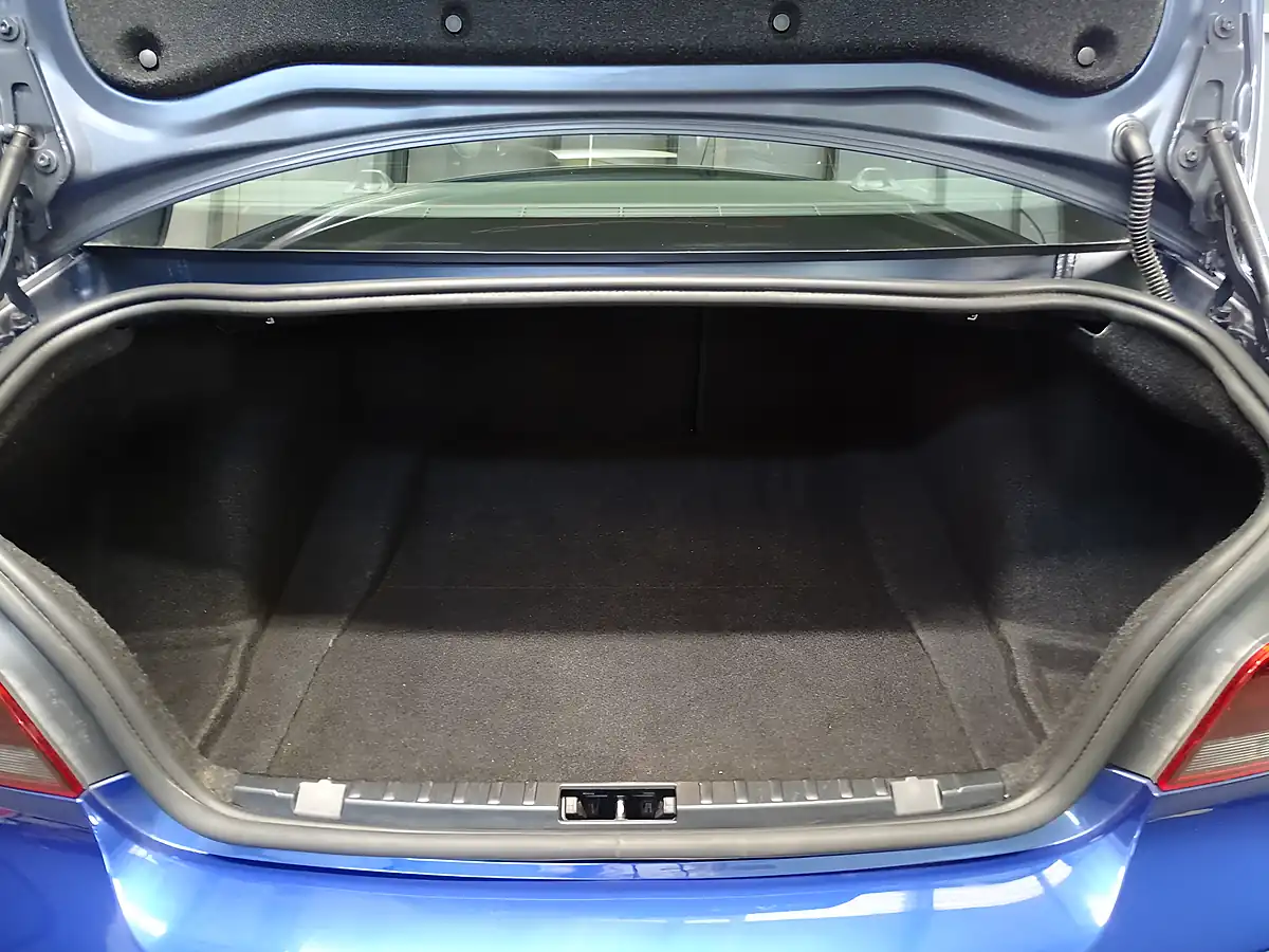 Used 2013 BMW 1 Series Sport Plus Edition Le Mans Blue - Interior and Exterior details 20