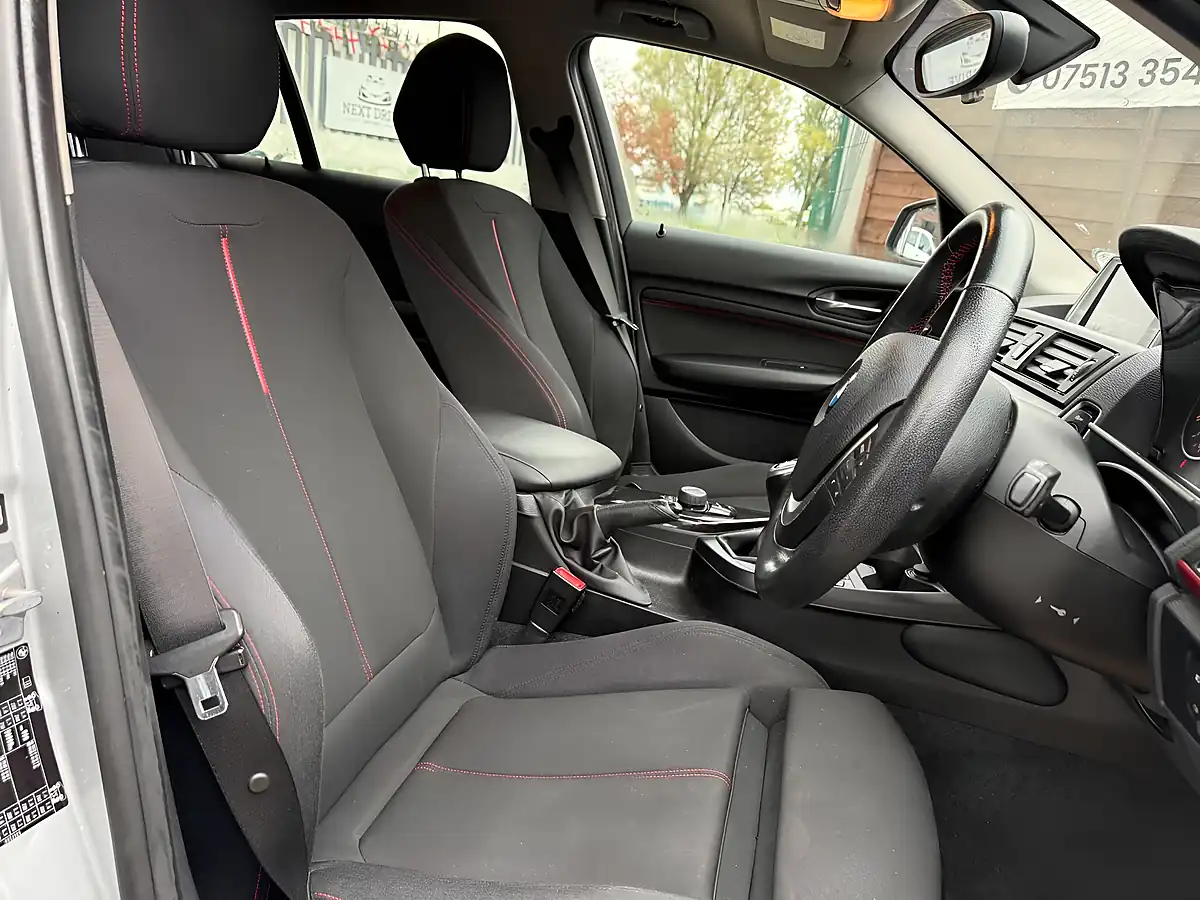 Used 2013 BMW 1 Series Sport Silver - Interior and Exterior details 11